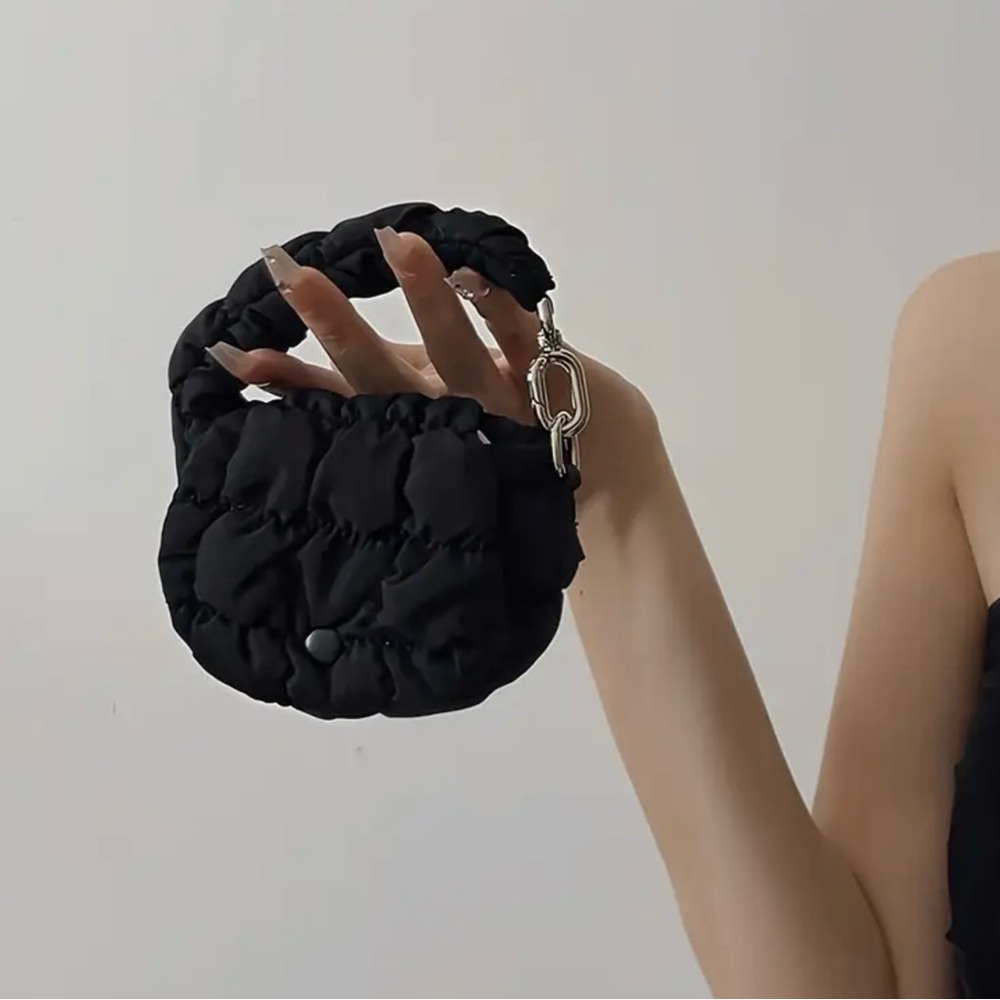 Elegant Black Quilted Handbag